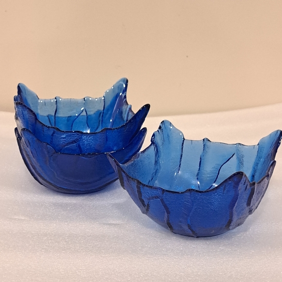 3 Vintage BLUE Viking Glass Spiked Corners Square Bowl. - Picture 2 of 8